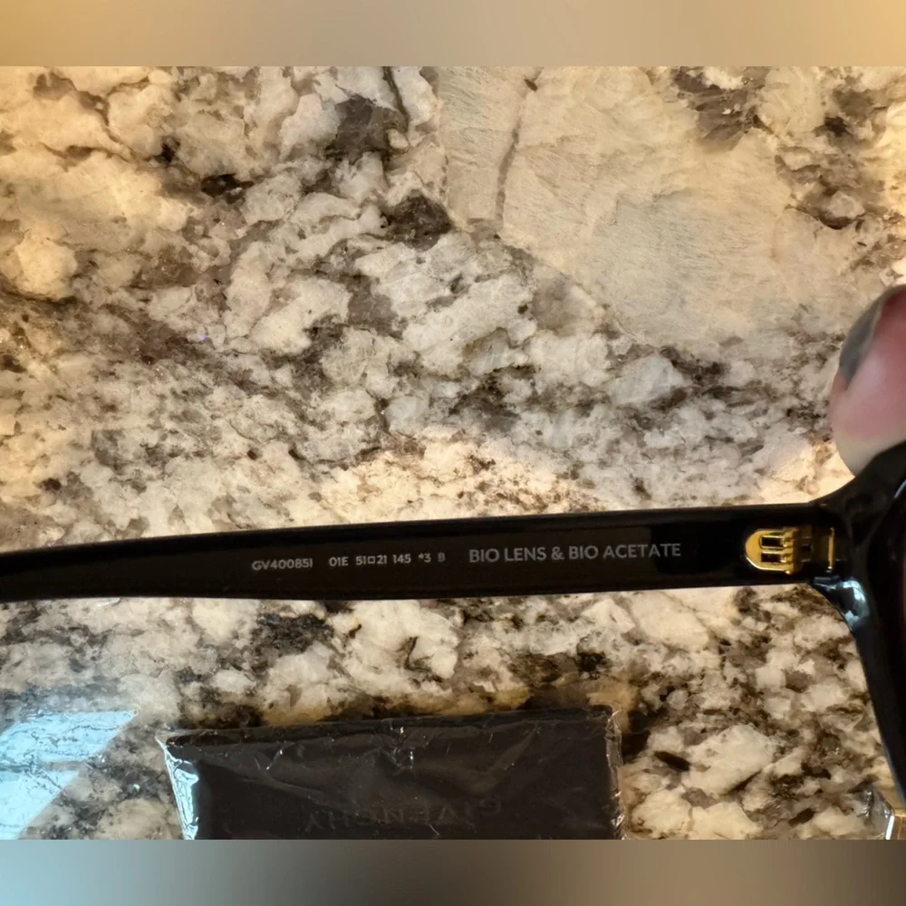 Givenchy GV Day Pilot Sunglasses